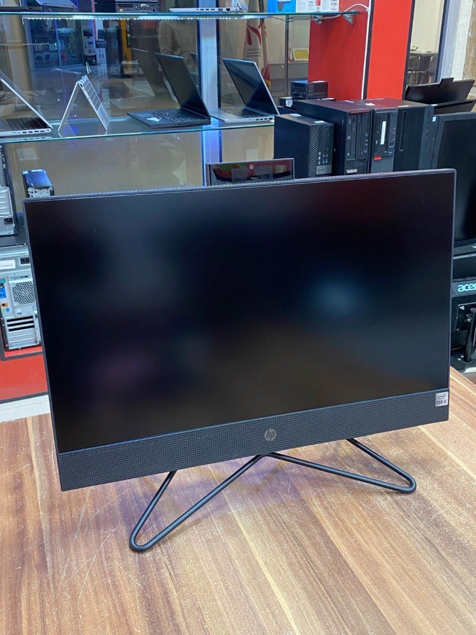 آل این وان HP مدل 200 G4 + جعبه