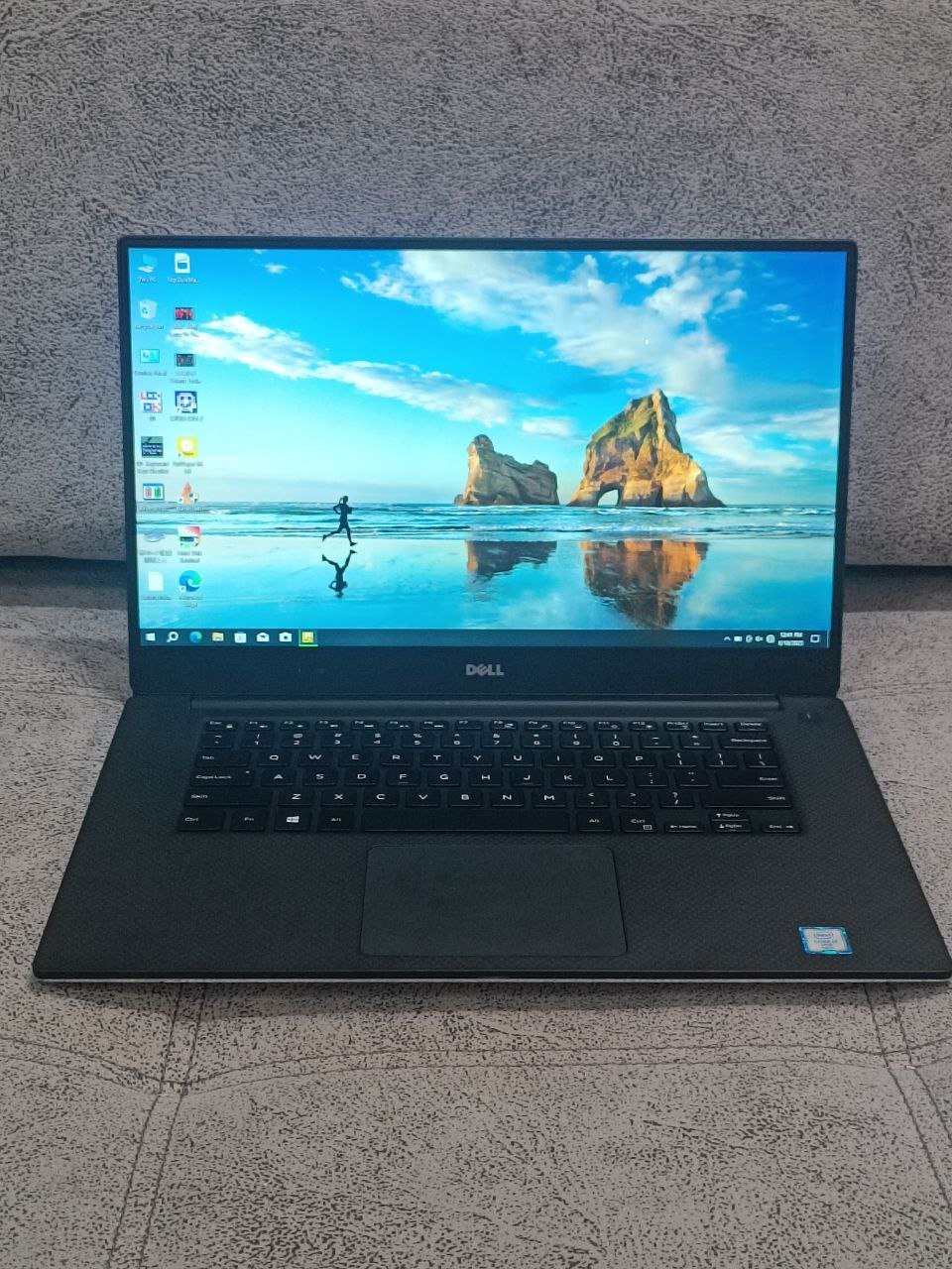 DELL ?MODEL=PRECISION 5520