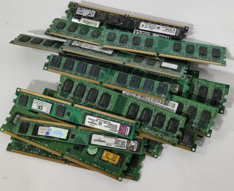 رم 2 گیگ‌ ddr2